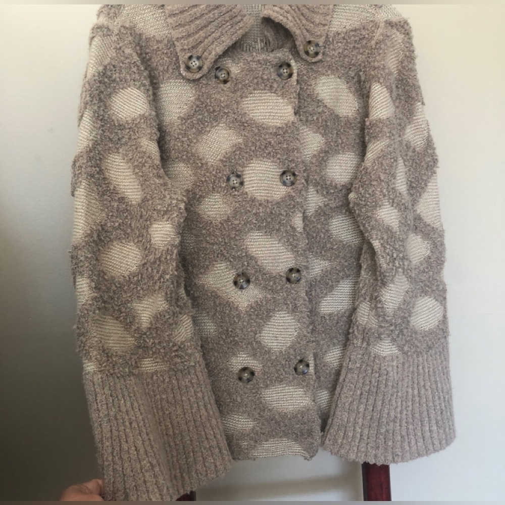 Womens buttoned sweater Sz M